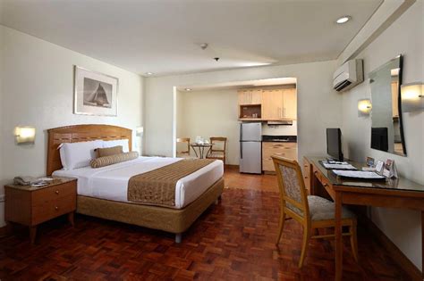 City Garden Suites .